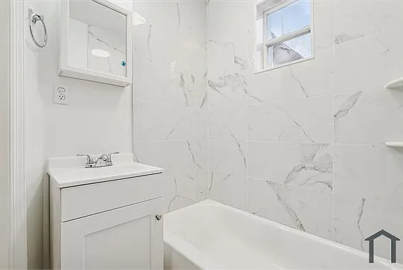 2508 N Sartain St — Photo 11
