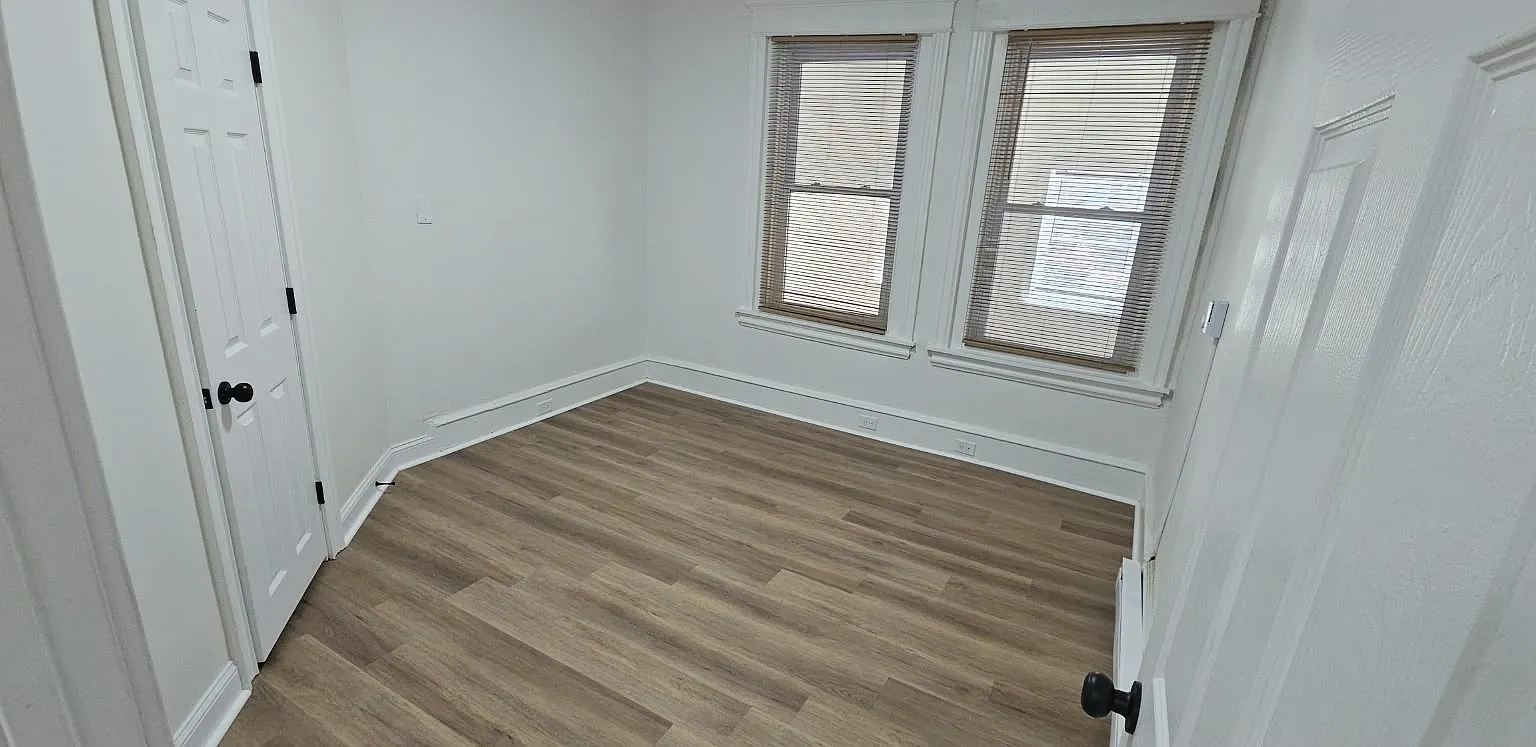 2 bed, 800 sqft, $1,850 — Photo 3