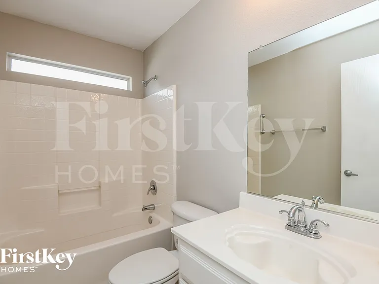 11004 Kinston St — Photo 13