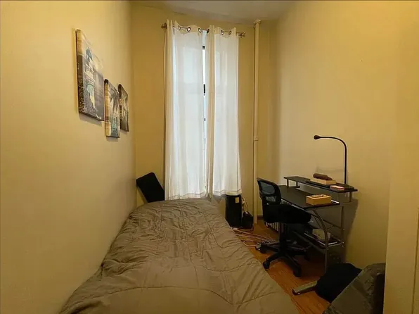 307 E 14th St #104, New York, NY 10003