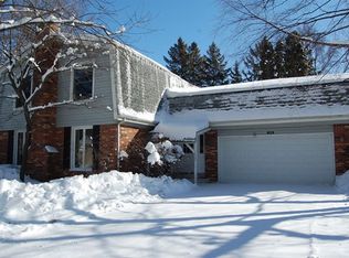 1620 Killdeer Dr, Naperville, IL 60565