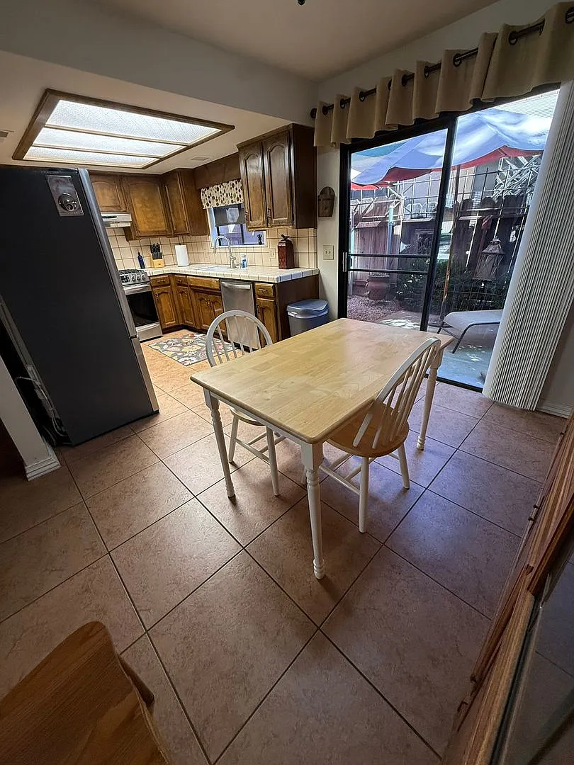 Furnished or UnFurnished Condo — Photo 4