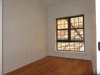 Rented by Rennit Inc.