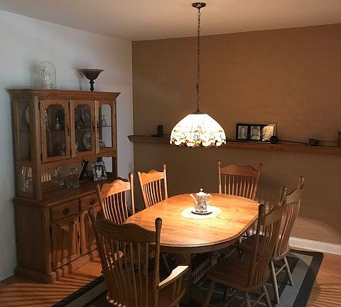 2nd image of 1033 Deerfield Pl
