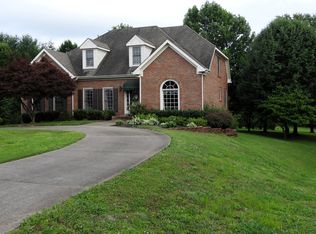 2214 Foxfire Rd, Clarksville, TN 37043