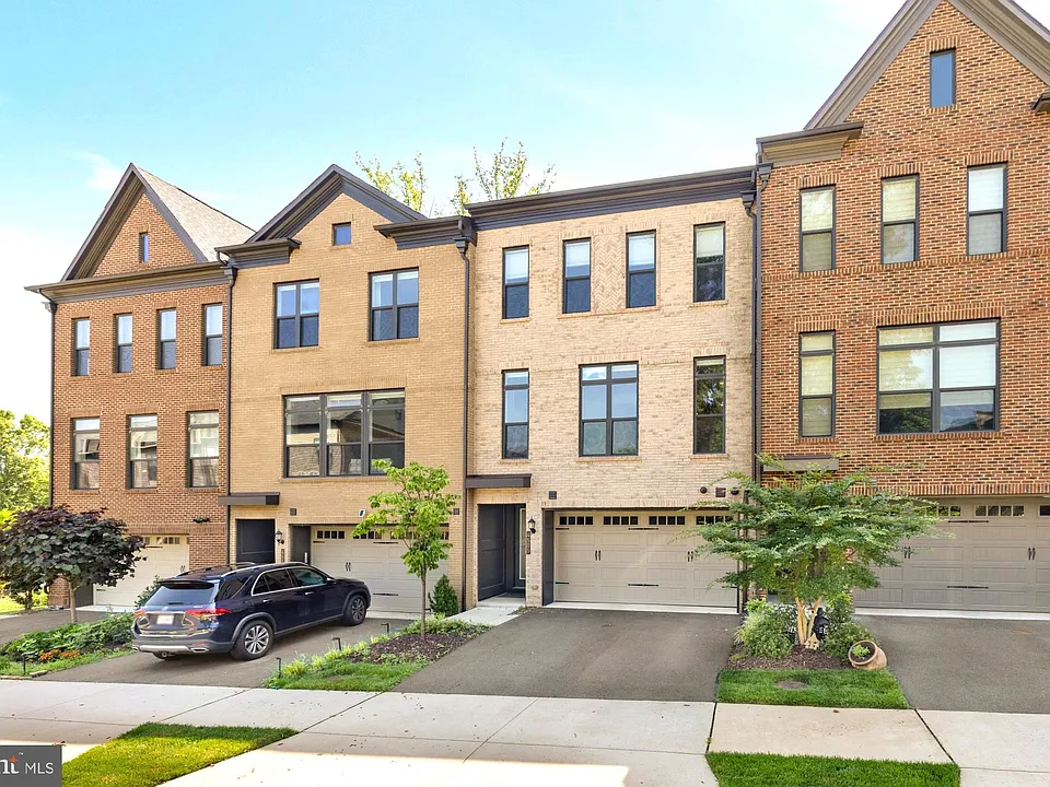 4505 Plateau Dr