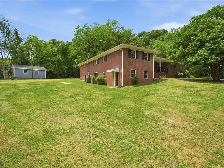 128 McNeal Rd — Photo 3