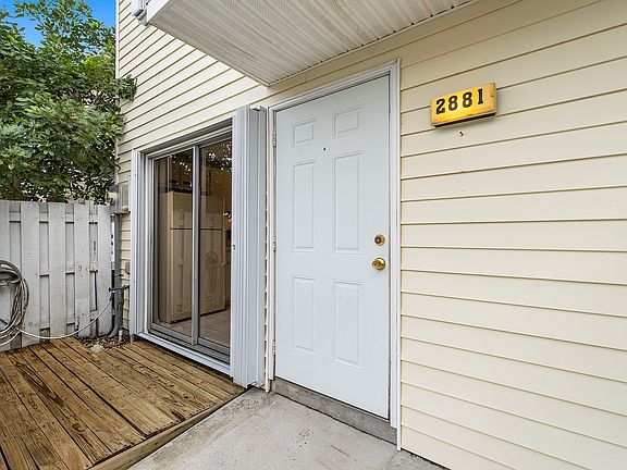 3rd image of 2880 NE 15th St
