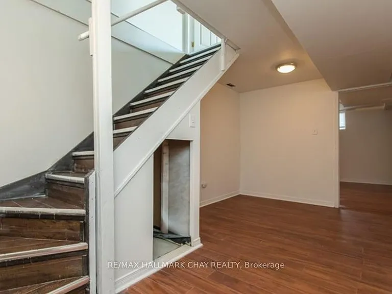 361 Dunsmore Ln — Photo 19