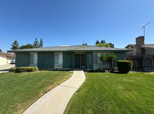 4800 Summer Tree Ln, Bakersfield, CA 93309