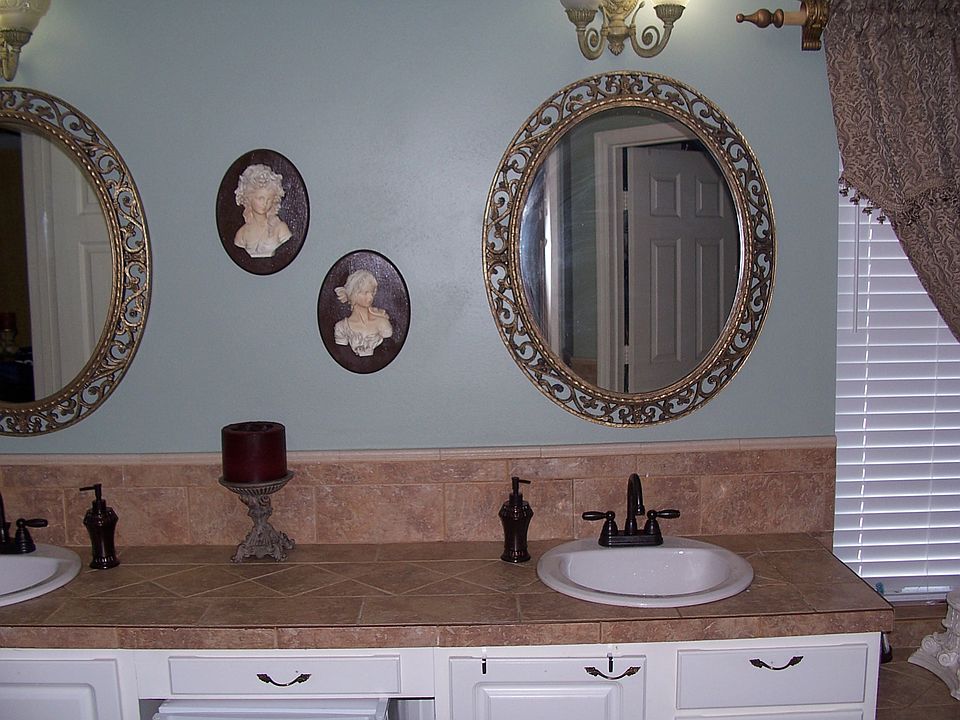 1st image of 1861 Everhart Dr