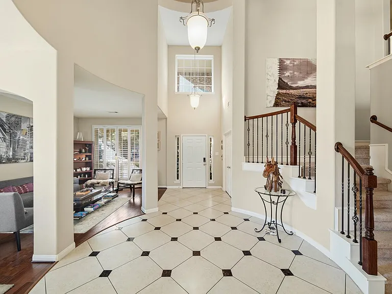 27406 Starlight Canyon Ln — Photo 3
