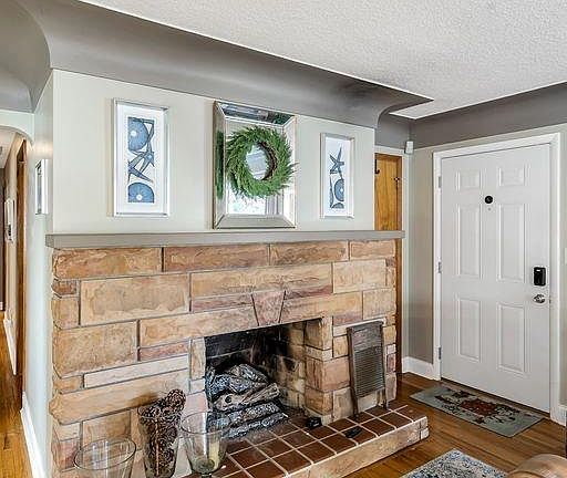 5th image of 3980 Woodthrush Dr