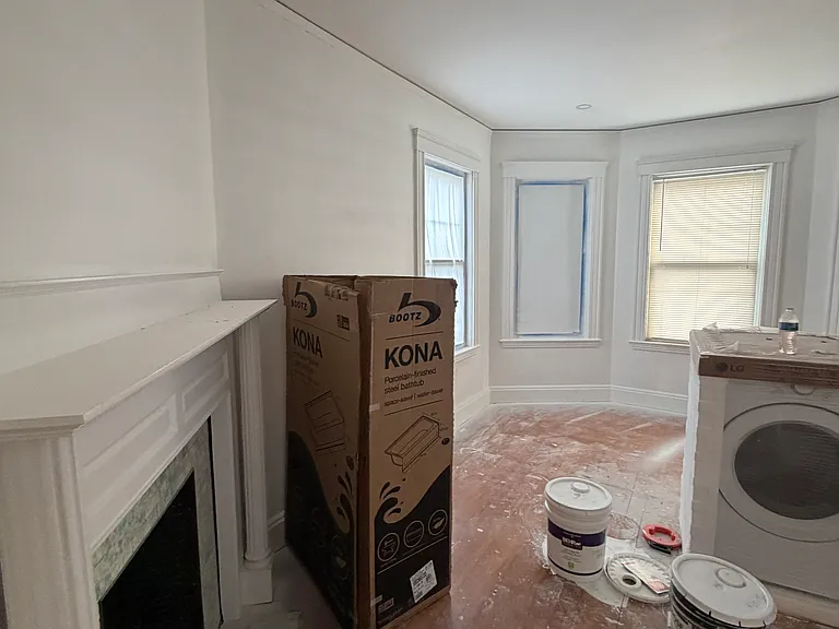 175 Belmont St #3 — Photo 8