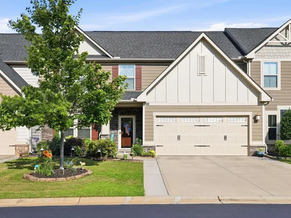 202 Ragin Ct, Simpsonville, SC 29681