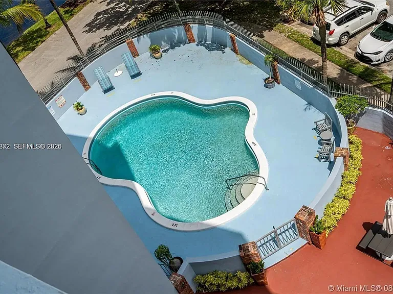 16850 S Glades Dr #4J — Photo 14