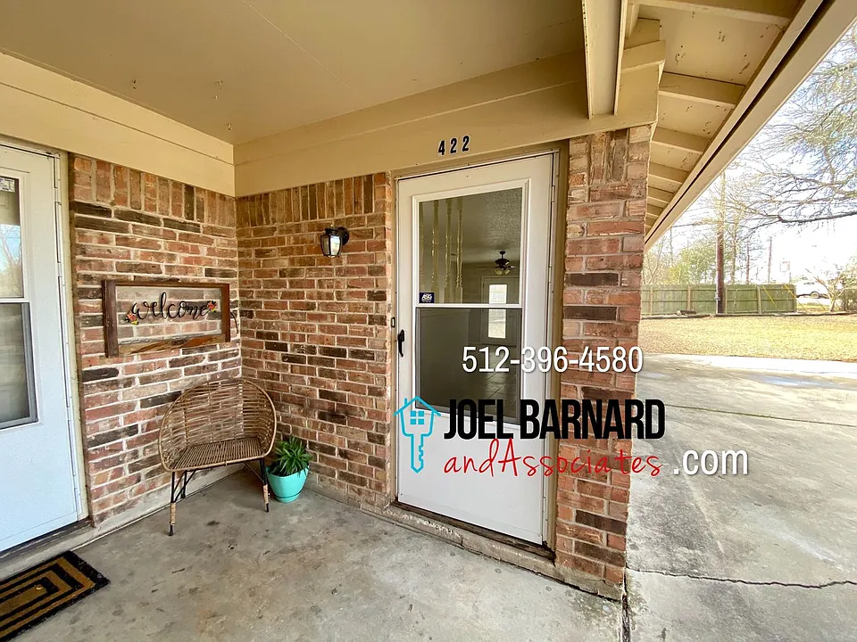 422 Craddock Ave