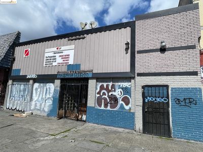 8920 International Blvd, Oakland, CA, 94621
