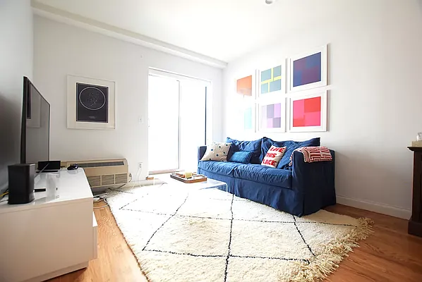 Rented by REAL New York | media 12