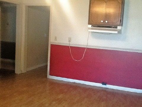 5th image of 102 S McNary St