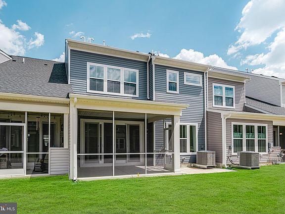 4th image of 31212 Mimi Ln #Townhouse 27