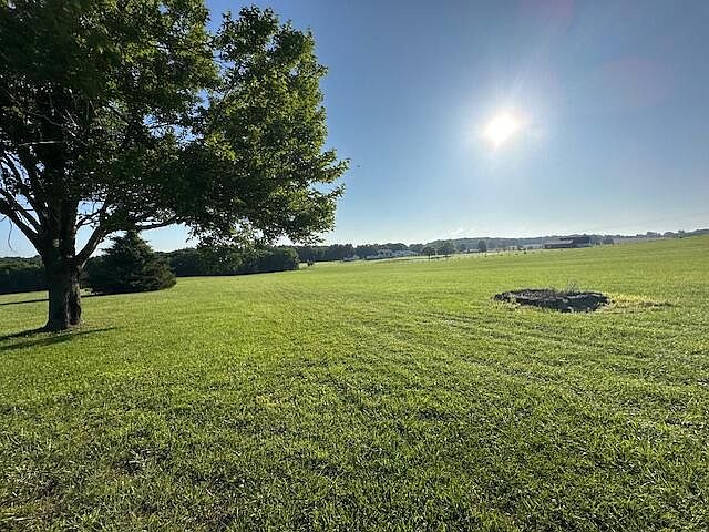 2nd image of 0000 E Farm Road 132