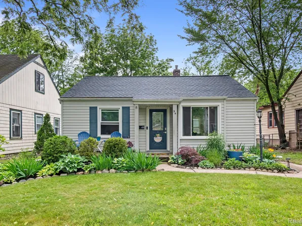 94 S Tilden Ave, Waterford, MI 48328