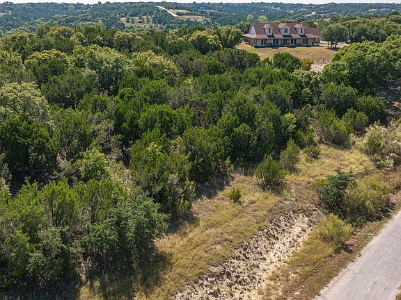 4th image of 3035 Beacon Lake Dr