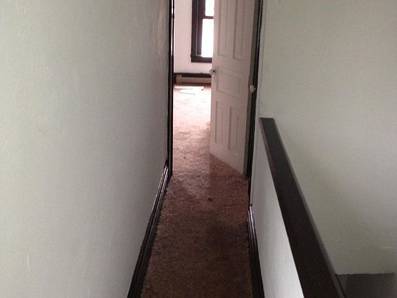 3rd fl hall