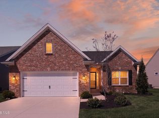 3721 Windward Dr, Sylvania, OH 43560