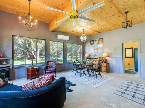 250 Caliche Rd, Wimberley, TX 78676