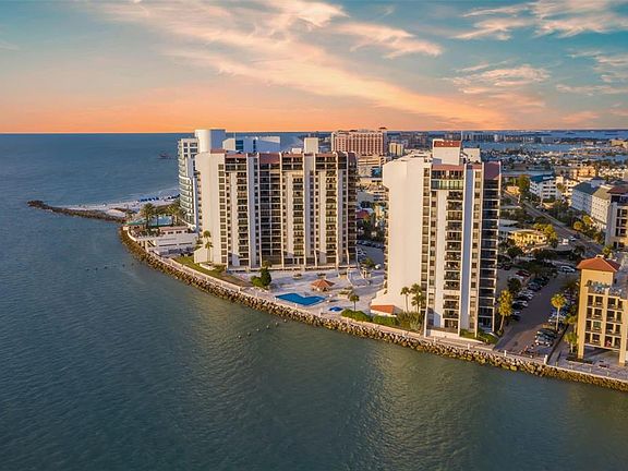 3rd image of 440 S GULFVIEW BOULEVARD #1701