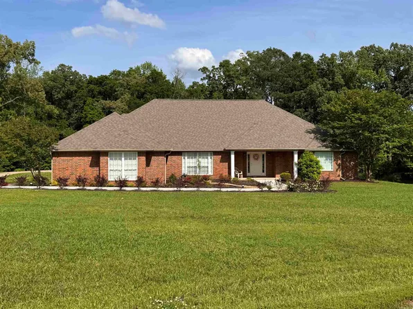 4101 Harvest Dr, White Hall, AR 71602