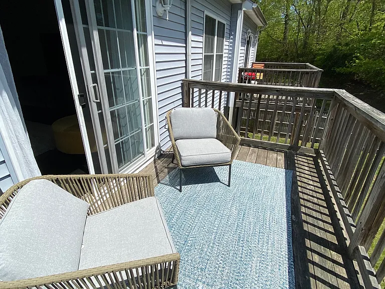 31 Marie St #B — Photo 12