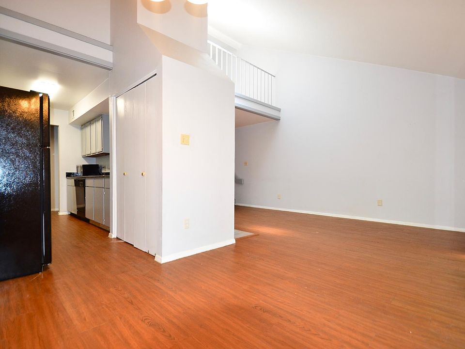 kitchen / dining