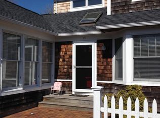 15 Fox Dr, Narragansett, RI 02882