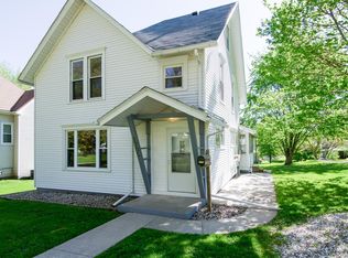 1705 8th Ave, Belle Plaine, IA