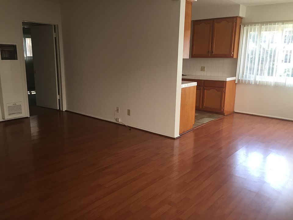 1st image of 327 E Del Mar Blvd APT 1