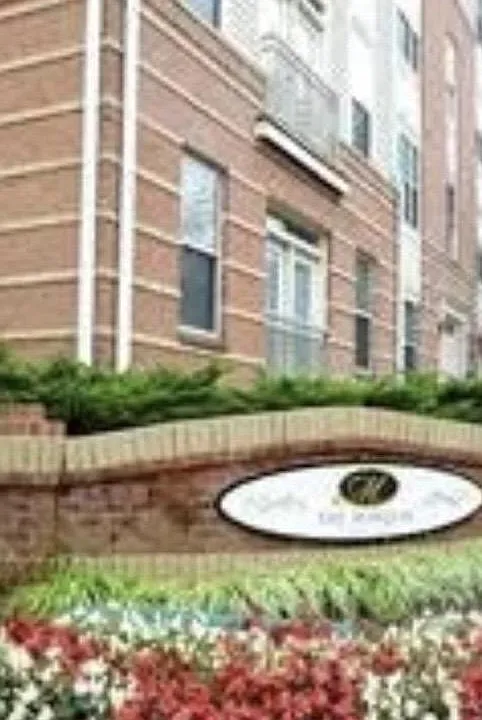 2791 Centerboro Dr #77
