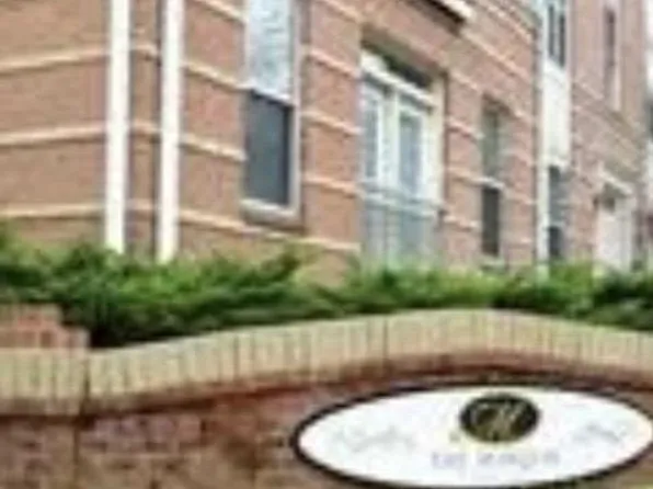 2791 Centerboro Dr APT 77, Vienna, VA 22181