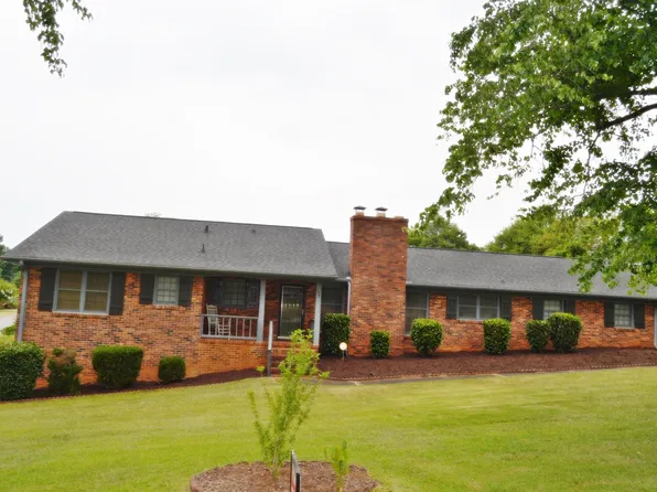 104 Westover Dr, Greer, SC 29651