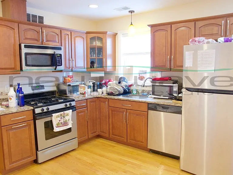 207 Hillside St #3 — Photo 13
