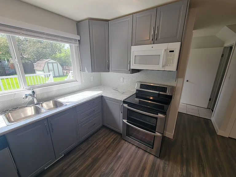 14214 32nd St NW — Photo 3