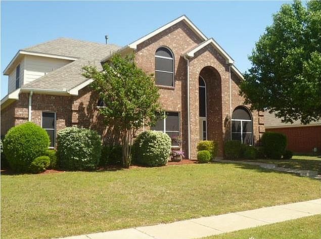 1st image of 210 N Alder Dr