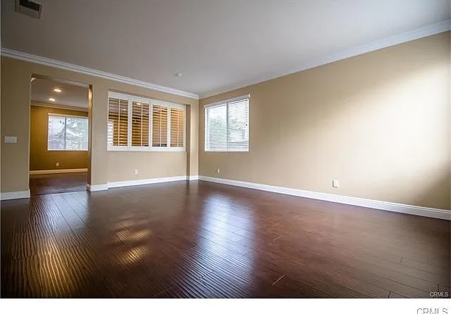 7433 Rutledge Ct — Photo 2