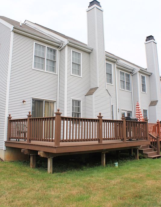2nd image of 730 Jacques Cir