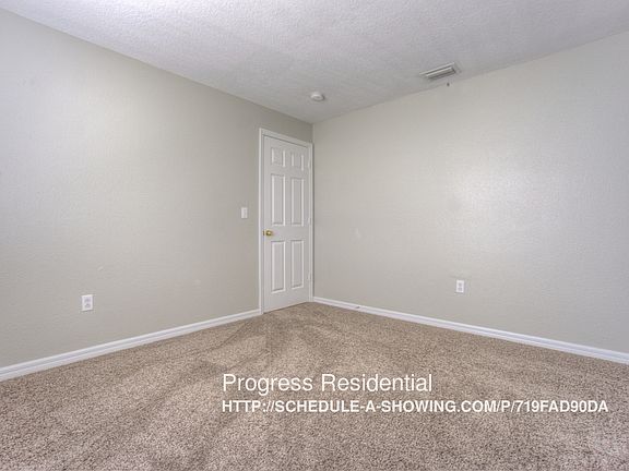 5th image of 3305 Pine Top Dr