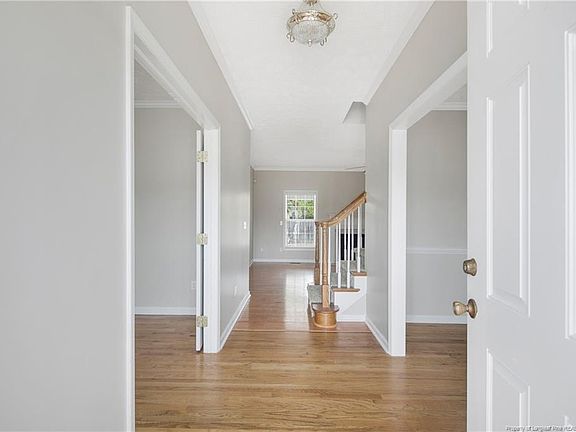 5th image of 3229 Lillian Pl