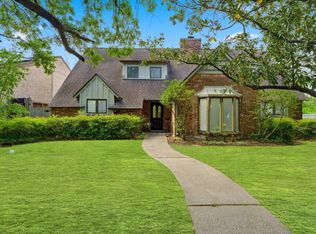 5443 Queensloch Dr, Houston, TX 77096