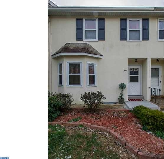 1st image of 4 E Green Valley Cir